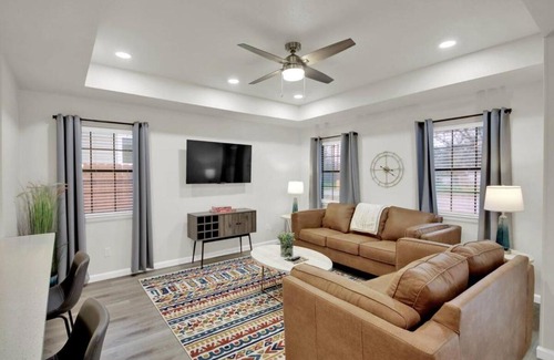 Taylor House | Peppercorn Blue - Locally Run!