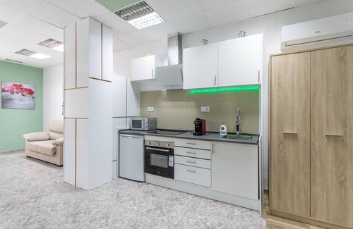 Ensanche Diputacion Apartment | PEPPERMINT (Near the Real Club de Regatas and bus and train station).