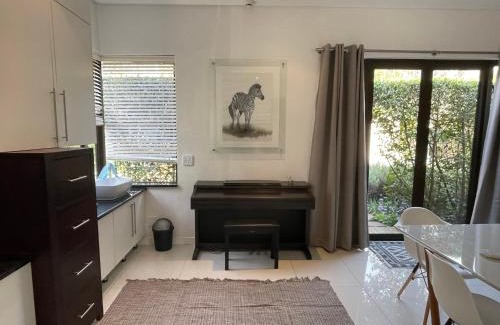 Houghton Estate House | PepperTree Guest House