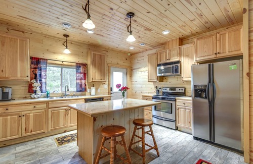 Pequot Lakes Cabin | Pequot Lakes Vacation Rental w/Patio & Fire Pit
