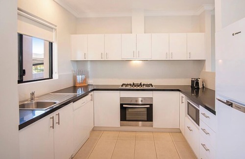 Gnarabup Apartment | Perched above Margaret River’s famous Gnarabup Beach