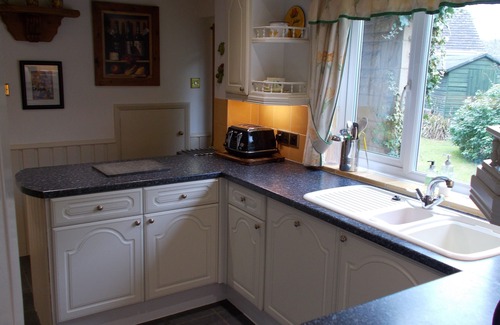 Bourton-on-the-Water Cottage | Perfect Cotswold Location within walking distance of Bourton on the Water