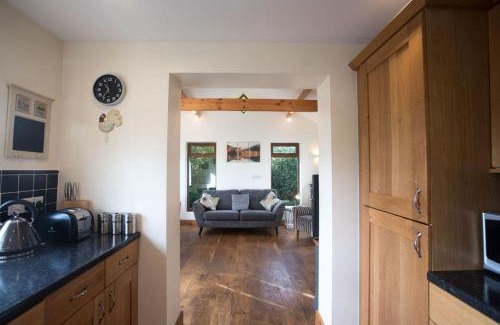 Llansadwrn House | Perfect cottage retreat near the Brecon Beacons