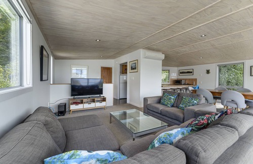 Queenstown House | Perfect for 2-9 Guests with Fantastic Views! Thompson Street Twin C