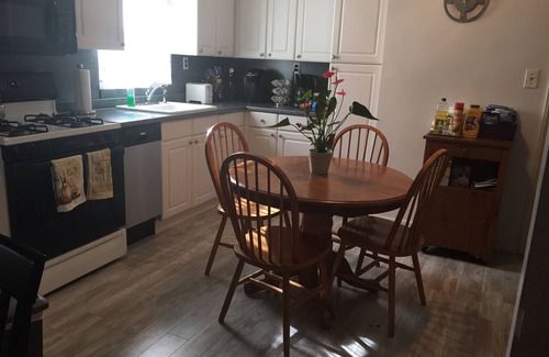 Holliswood House | Perfect for families or business travelers looking for extended weekend in NYC👪