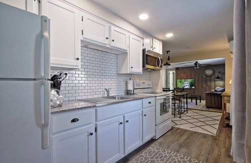 Hummelstown Apartment | ❤️ Perfect for traveling nurses! - Wifi, AC, 4-6 minute commute to Hershey Med