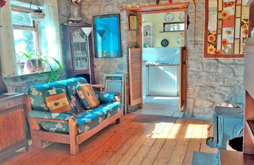 Westport Apartment | Perfect for Westport, Newport, Gweenway and more
