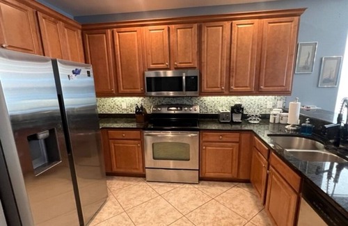 Botanica Lakes House | Perfect home away from home. Spacious clean home w/upscale community amities.
