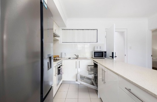 Beckenham Apartment | Perfect Location 2BR 1bth - Beckenham