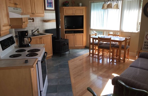 Mont-Tremblant Pedestrian Village Apartment | Perfect Location/Perfectly Located Ski-in/Ski-out