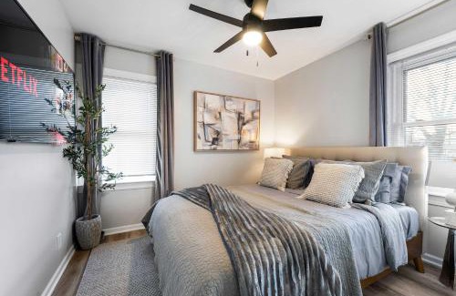 Franklin Park House | Perfect Location Near Ohare LCP Collection