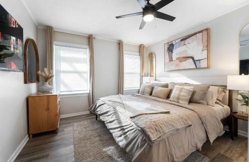 Franklin Park House | Perfect Location Near Ohare LCP Collection