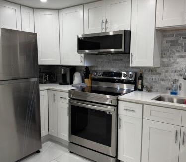 North Lawndale Apartment | Perfect place to enjoy the city or just relax