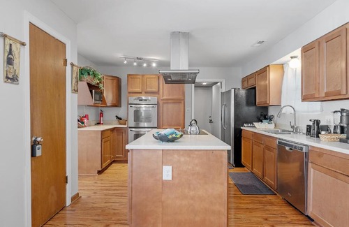 Coffeyville House | Perfect Private Getaway Minutes to Virginia Beach!