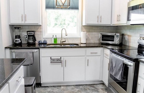 Greenville House | Perfect Private Getaway by ECU