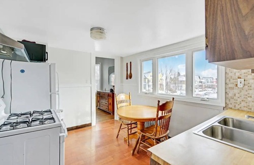 Front Park House | Perfect Private Getaway in the Heart of Buffalo!