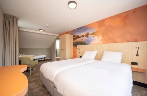 Dwingeloo Hotel | Perfect Room for Nature Walks and Green Getaways!
