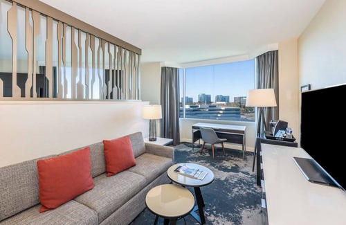 Redwood Shores Hotel | Perfect Spot for Unwinding! Pet-friendly Property w/Onsite Pool
