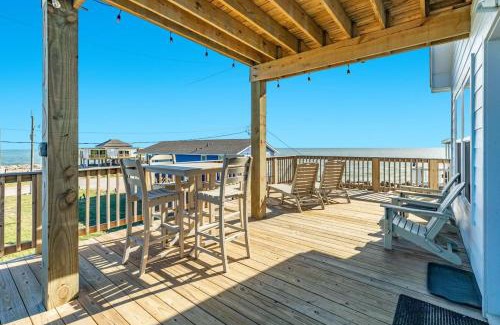 San Luis House | Perfect Spot in Treasure Island-Right by Beach