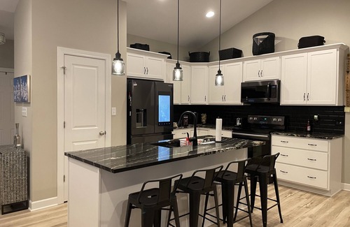 Clarence Center Condo | Perfect spot to watch the 2024 Solar Eclipse!