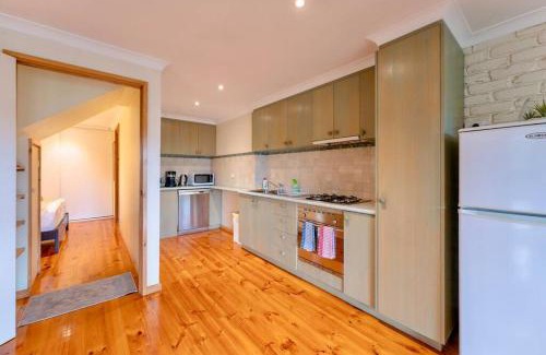Wonga Park House | Perfect View Retreat in Forest