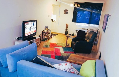 Konak Apartment | Perfectly clean & spacious in Konak city center. 5 to 8 mins to tram & subway