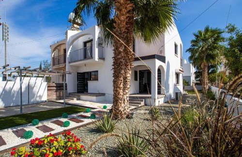 Livadia House | Perle Di Gio