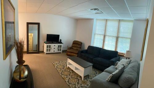 New Kensington Apartment | Pershing Heights 200