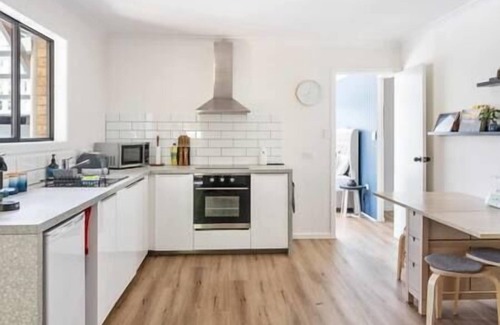 Maleny House | Pet-Friendly 2 Bed Nordic Haven Near Town & Lake