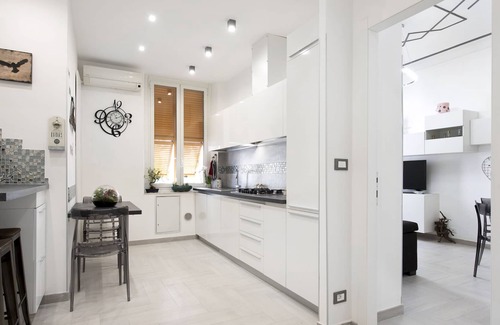 Boccadasse Apartment | Pet-friendly apartment 'Casa delle Sirene a Boccadasse' with Wi-Fi