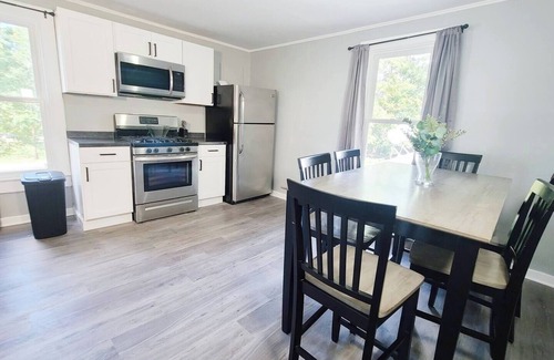 Fort Wayne Apartment | Pet Friendly Apt w/backyard near Downtown