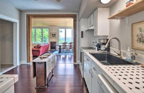 Apache Shores House | Pet-Friendly Austin Home with Deck, Yard, and Views!