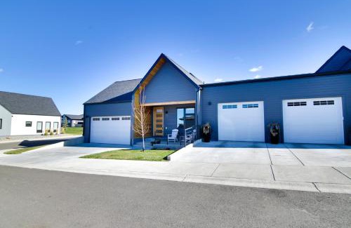 Four Corners House | Pet-Friendly Bozeman Home about 7 Mi to Downtown!