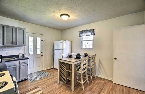 Tad Cottage | Pet-friendly Charleston Home w/Fenced Yard!