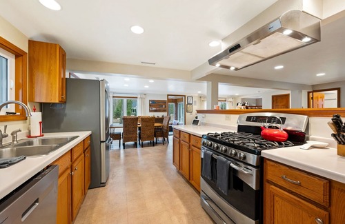Egg Harbor Cottage | Pet Friendly Cottage in Egg Harbor-Close to Beach