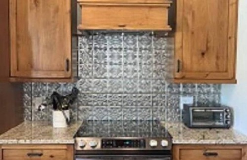 Ether Cottage | Pet Friendly Country Cottage Near NC Zoo