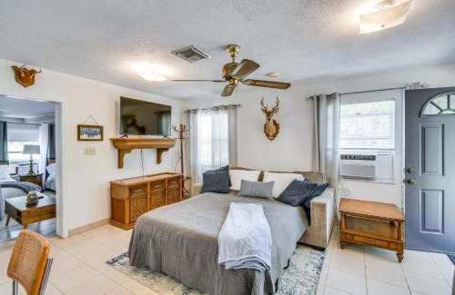 Edgar House | Pet-Friendly Fort McCoy Cabin with Fire Pit!
