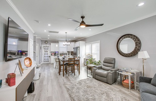 Gallatin House | Pet-Friendly Gallatin Home w/Deck, 1 Mi to Town!