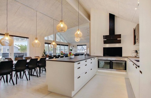 Blavand House | Pet friendly home in Blåvand with sauna