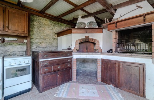 Testana House | Pet friendly home in Testana with WiFi