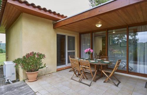Quillan House | Pet-Friendly Home w Garden