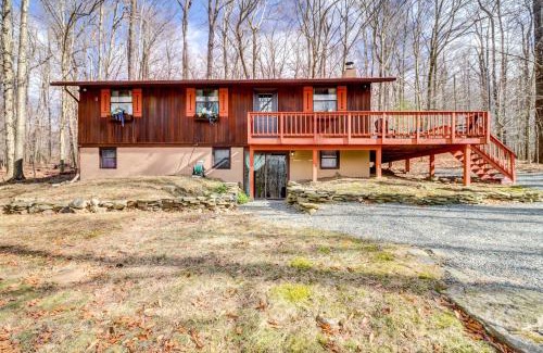 Gouldsboro House | Pet-Friendly Home with Deck at Big Bass Lake!