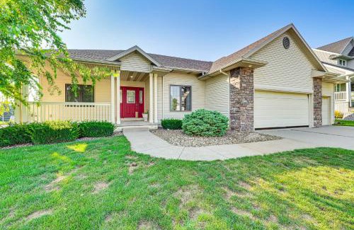 Johnston House | Pet-Friendly Johnston Getaway with Deck and Yard!