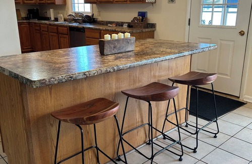 Plattsburgh House | Pet Friendly Lake Front Getaway On Lake Champlain, Plattsburgh NY