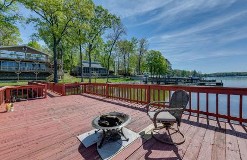 Southmont House | Pet-Friendly Lexington Vacation Rental on Lake!