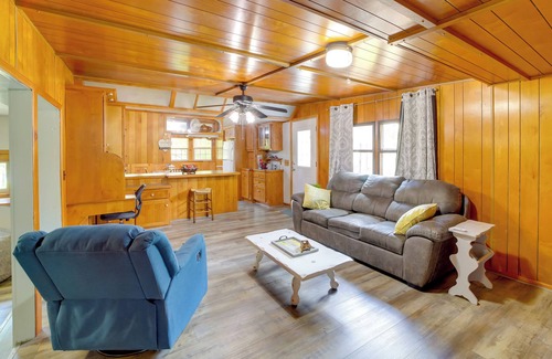 Blocker House | Pet-Friendly McAlester Home w/Lake Eufaula Access