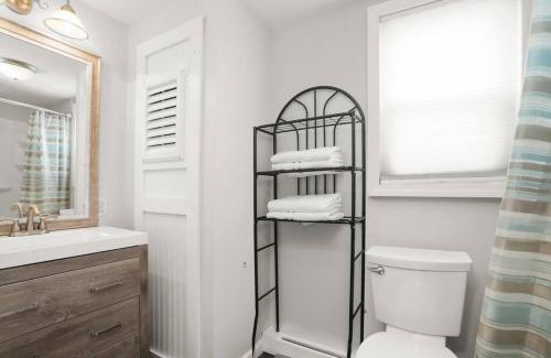 Devon House | Pet Friendly Milford Beachfront Home
