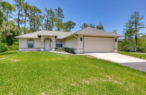 Rural Estates House | Pet-Friendly Naples Vacation Rental with Fire Pit!