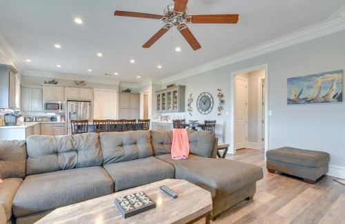 Lakeview Jefferson County House | Pet-Friendly Port Arthur Retreat with Fishing Pier!