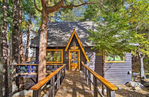 Cedar Glen House | Pet-Friendly Retreat with Game Room and Fire Pit!